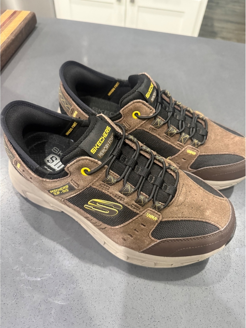 Skechers Men's Slip-Ins Memory Foam Brown and Black Casual Sneakers Size 11.5